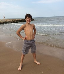 Boys in summer 2 5dbf23d27a66a.jpg
