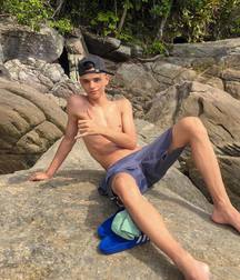 Boy beauties 13 5dc0b95b23fdf.jpg