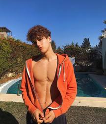 Model boys 2 5dc0d7ca10ecd.jpg