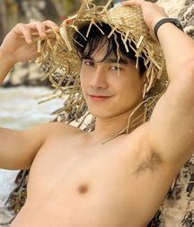 Male beauties 5dc0db2b6a3e9.jpg