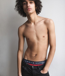 Male beauties 5dc0db2d0ae89.png