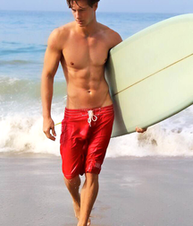 Barefoot models 5dc1e92c873da.png