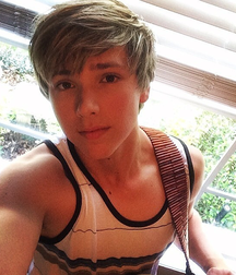Twinks and beauties 5dc1eaa2e7b3d.png