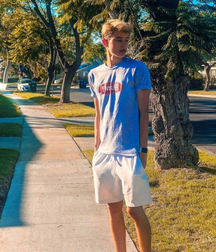 Twinks 200 5dc200b3abbd7.png