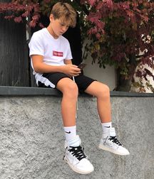 Twinks 200 5dc200e68e976.jpg