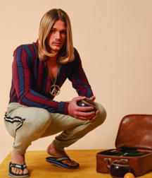 Boy beauties in flip flops 5dc3140d6f07f.png