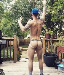 Twinks 201 5dc423adb3a4d.jpg