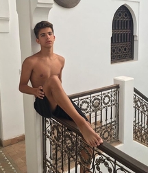Boys barefoot 16 5dc4303933ae4.jpg