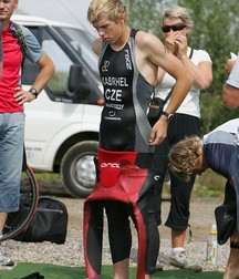 Boys in sport gear 5dc479b799228.jpg