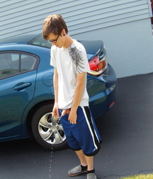 Taking a leak 5dc48e9c22826.jpg