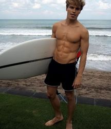 Powerful boy bodies 5dc49f74be22e.jpg