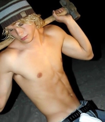 Wanna touch my ripped abs