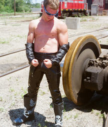 Farmboys in boots 5dc6c41338abc.jpg