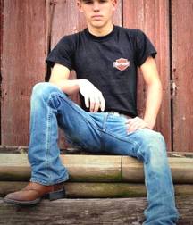 Farmboys in boots 5dc6c4518939e.jpg