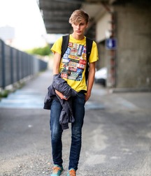 Twink models 5dc72da1df7b2.jpg