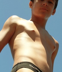 Amazing hotties 2 5dc776d385271.jpg