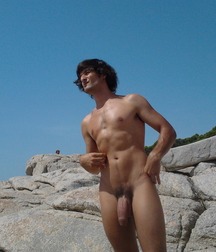 Big dicks and sweaty feet 5dc77c4565b8e.jpg