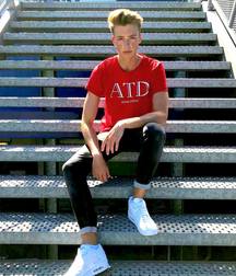 All boys beauty 5dc9813a30c7c.jpg