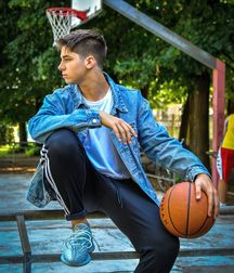 All boys beauty 5dc9814b0bd04.jpg