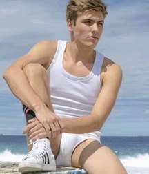 Amazing boy beauties 2 5dcafad1bc2fb.jpg