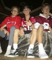 Twinks 204 5dcafeaeb94a6.png