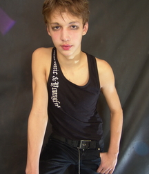 Skyler (highres) 5dcb017a0874c.jpg