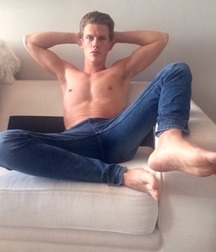 Twinks jocks and heros 5dcc5d54d5fa9.jpg