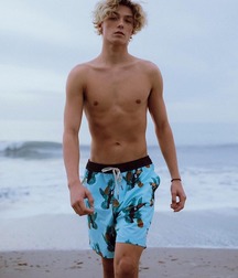 Amazing college boys 5dccaaa9313d2.jpg