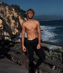 Amazing college boys 5dccaac9e90a8.jpg