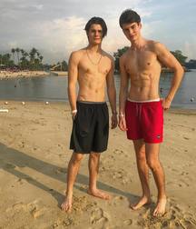 Amazing college boys 5dccaae4c90a2.jpg