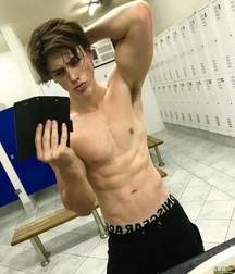Boys on web 5dcd7d59a3e7f.jpg