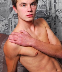 Phillip 5dcda13f404a0.jpg