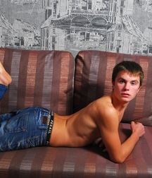 Phillip 5dcda15c7b751.jpg