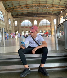Twinks in sneakers 5dcee1814045b.jpg