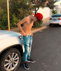 Twinks in sneakers 5dcee20752d7d.jpg