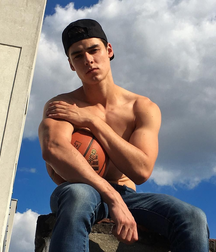 Twinks 206 5dcee6151da93.png