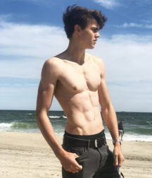 Twinks 206 5dcee621462c9.png
