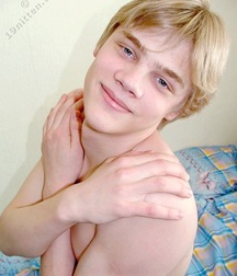 Cute Terry 5dcf5ee572e0a.jpg