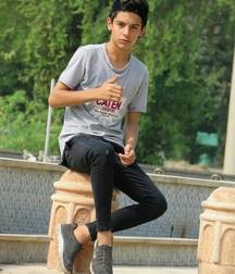 Boys wearing sneakers 5dcfb917ccf58.jpg