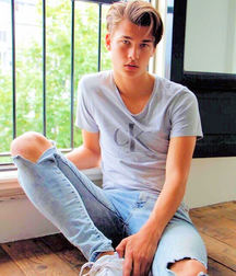 Boys wearing sneakers 5dcfb92494ea2.jpg