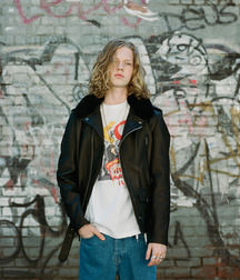 World of beautiful youth 5dd085181efd0.jpg
