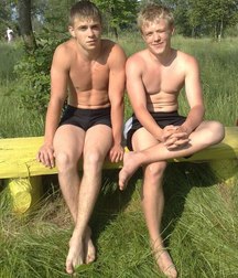 Amazing boys and bodies 5dd30ff205c68.jpg