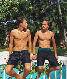 Twinks pure beauty 5dd33c529afa3.jpg