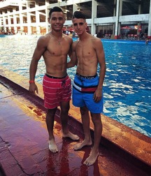 Twinks on vacation 2 5dd33e680c472.jpg