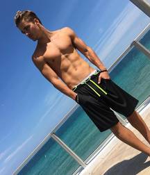 Twinks 207 5dd410a54d815.jpg