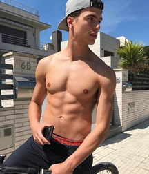 Twinks 207 5dd410cb7ef88.png