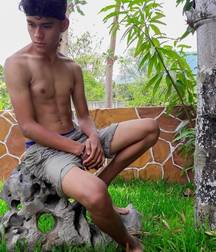 Awesome twinks 5dd559efb38c1.jpg