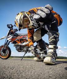 Biker and fetish boys 5dd5b7b5e556e.jpg