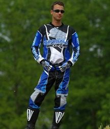 Biker and fetish boys 5dd5b7e770538.jpg
