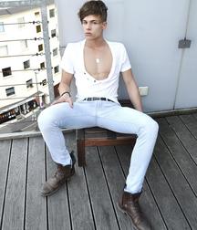 Amazing boy beauties 3 5dd8382a13c10.jpg